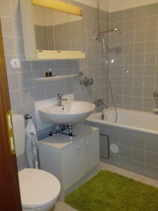 Ferienwohnung Pfersee Mit Terasse